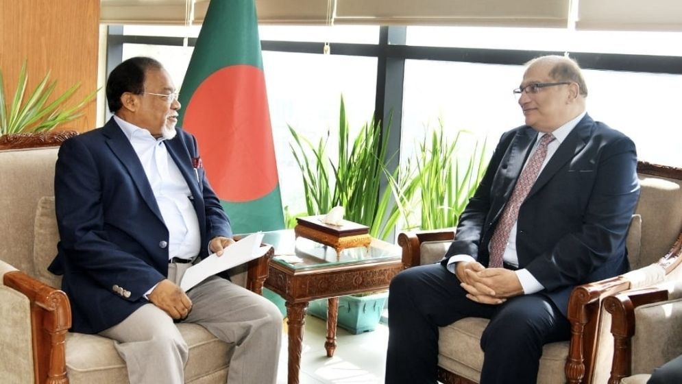 Bangladesh, Pakistan discuss civil service training, e-governance