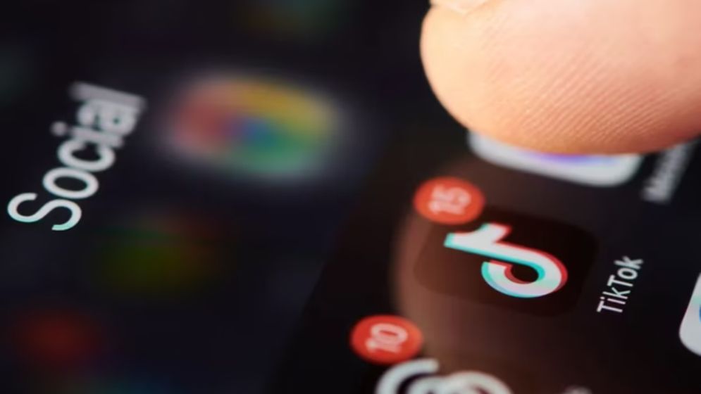 Social media disruptions reported in Azerbaijan