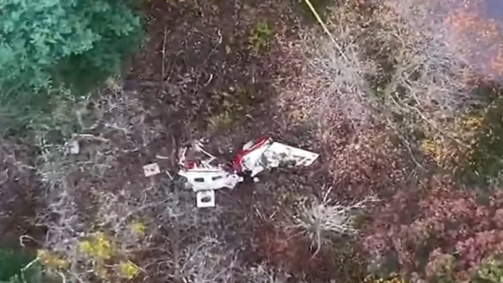 Six including child killed in Wisconsin plane crash