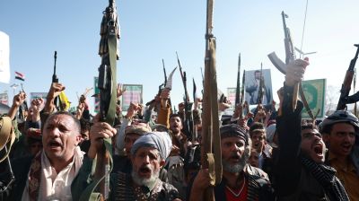 Houthis attack Yemen presidential palace, 2 guards killed, PM unharmed