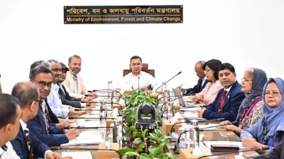 PM urges officials to go beyond duties to protect environment