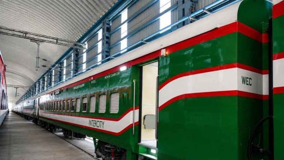 India sends first 18 coaches under Rs915cr Bangladesh Railway deal