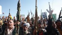 Houthis attack Yemen presidential palace, 2 guards killed, PM unharmed
