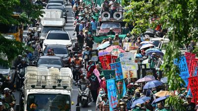 Thai farmers, fishermen challenge IMF, World Bank at Bangkok rally