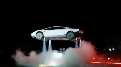 Elon Musk unveils Tesla's 'flying' car
