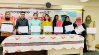 20 JnU students receive scholarships from ‘Advocate Tapan Bihari Nag Trust’