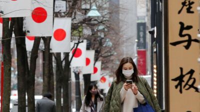Japan says hosting record number of foreigners