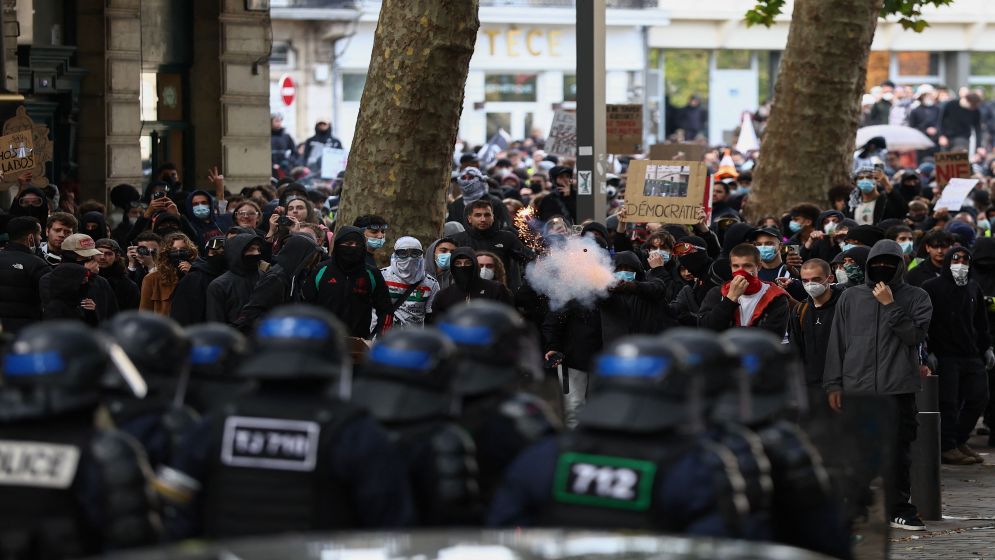 More than 1,800 arrested in France protests