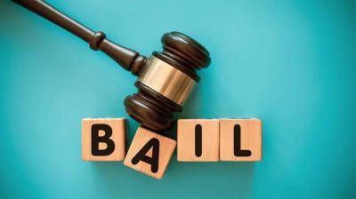 Court grants bail to man in case over snatching that led to teacher’s death near JS