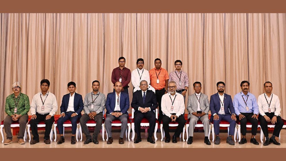 Media is a key pillar of democratic system: President