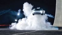 Tesla's new Roadster turns in air with SpaceX thrusters, won't land until 2028