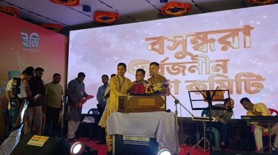 DNCC administrator visits puja mandap in Bashundhara