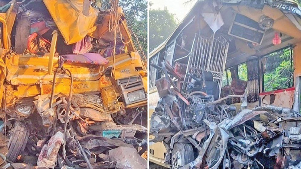 Supervisor ‘at wheel’ as Natore bus crash kills 12