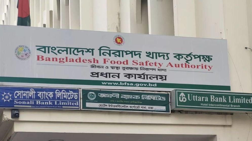 Food businesses must obtain registration, licences from 1 November