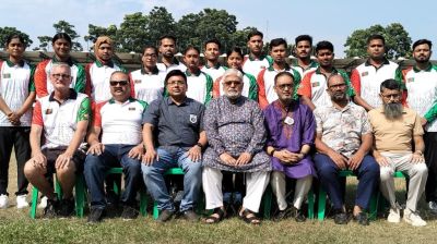 Green and red archers target medals in Iraq