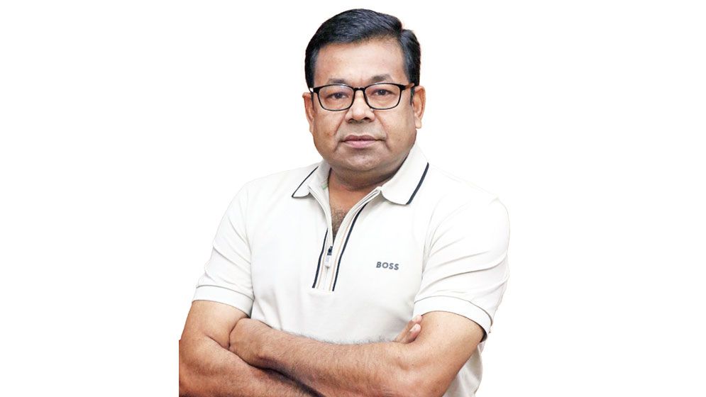 Monir Khan returns to playback