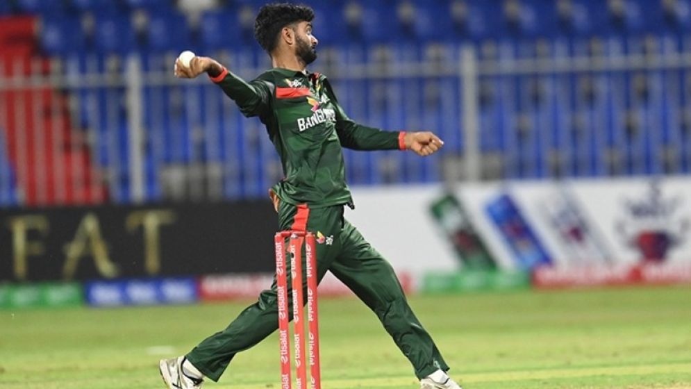 Aliss reported for suspect bowling action after ODI debut
