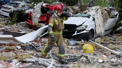 Russian strikes kill 7 in Ukraine after US envoy meets Putin