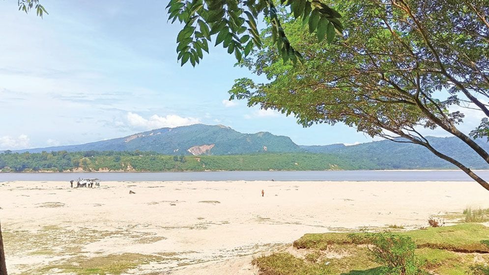 Two sentenced to jail for illegal sand extraction from Jadukata River