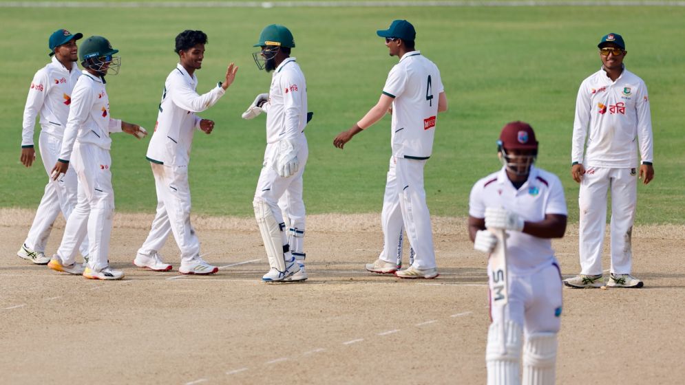 Hossain spins BCB XI into spotlight at Anvir Cricket Stadium