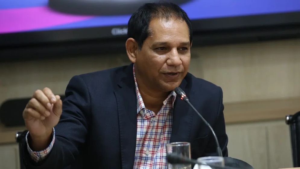 Bashar backs selection panel amid interference talk