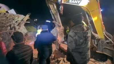 Tibet earthquake kills 16