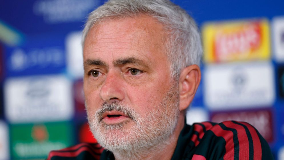 Unfair to compare us to Barca: Real Madrid's Mourinho