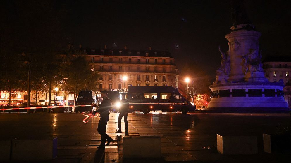 France to deploy 70,000 police for fresh weekend protests