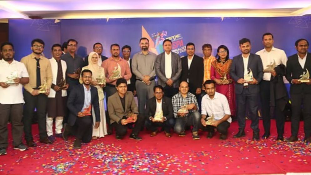 Rahenur wins Sports Journalist of the Year award for second time
