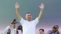 A Rare  Mandate , A Historic Responsibility