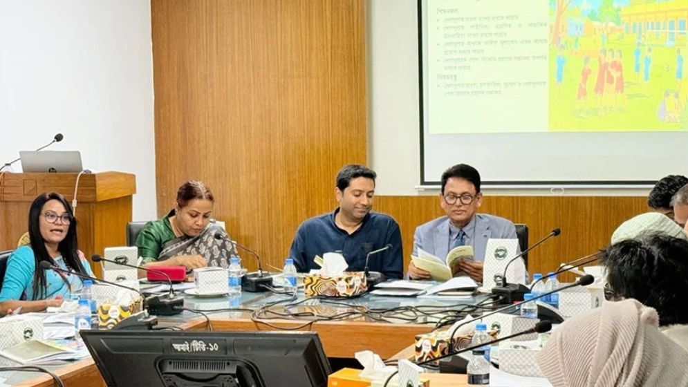 Four new textbooks approved for classes IV and VI