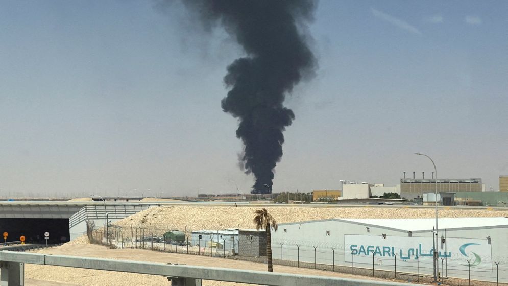 Saudi says Riyadh airport partly reopens despite renewed Houthi threats