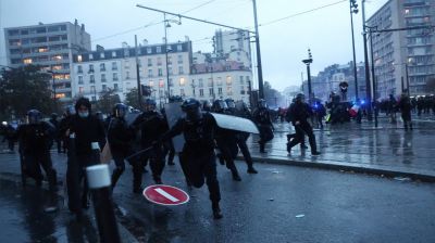 Clashes break out in Paris, other French cities amid fresh protests