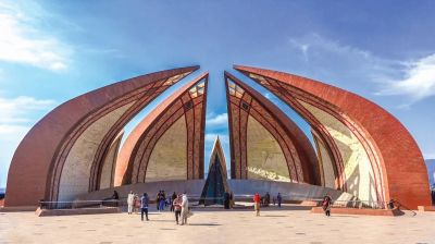 Is Pakistan a mismanaged tourist destination?