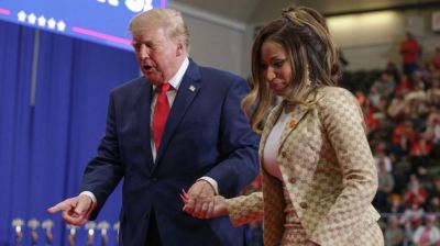 Trump makes suggestive remarks about Nicki Minaj at rally
