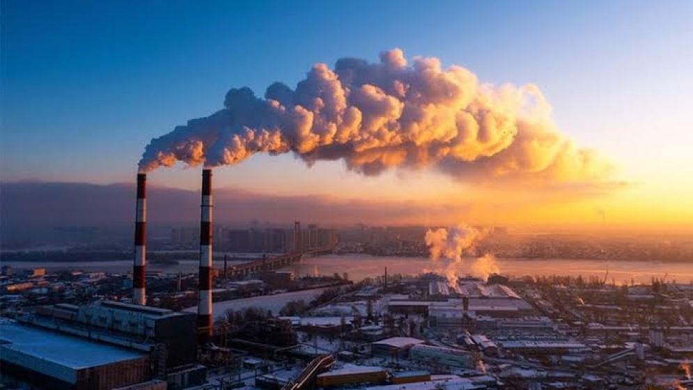 Greenhouse gases hit record highs, further rise awaits El Niño