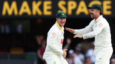Australia win toss and bowl, but no Smith for third test v S Africa