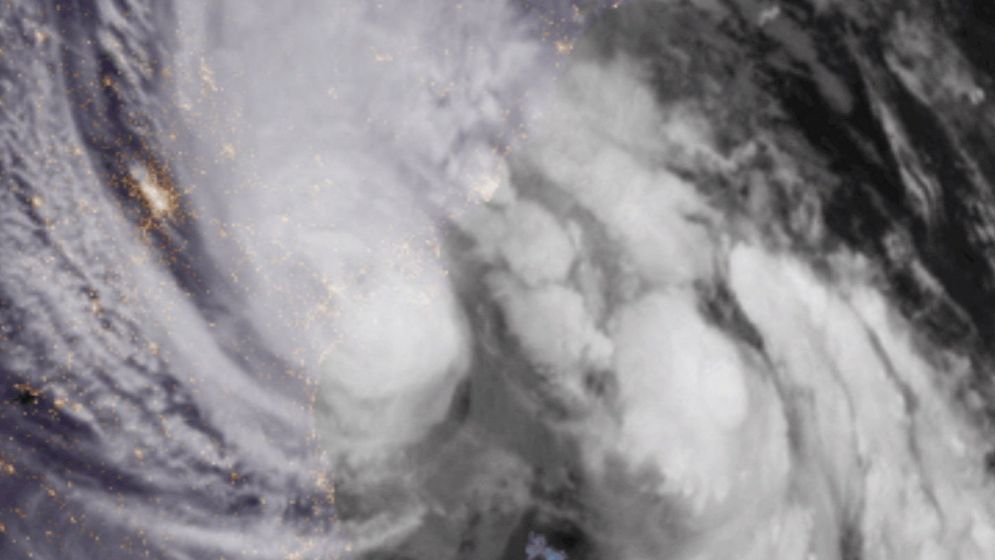 India evacuates tens of thousands as Cyclone Arnab makes landfall