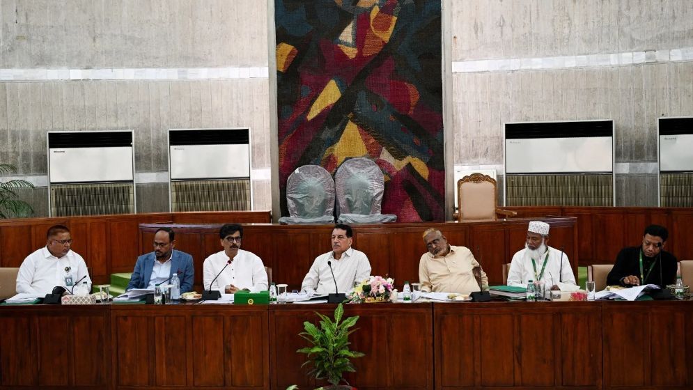 JS body for joint drives against unfair price hikes of fish, meat, milk, eggs