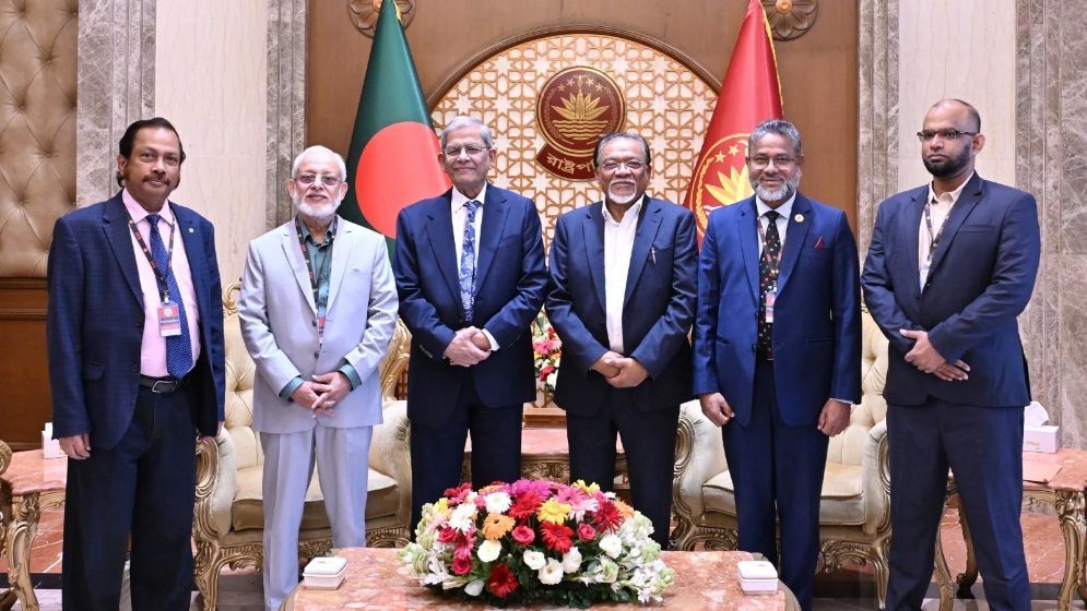 Eastern University delegation meets President
