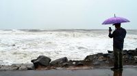 Cyclone ‘Arnab’ begins landfall in India; Bangladesh ports on alert