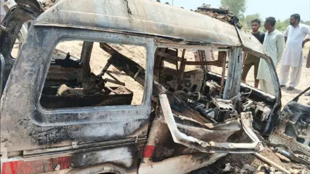 10 killed in Pakistan as oxygen cylinder explodes inside ambulance