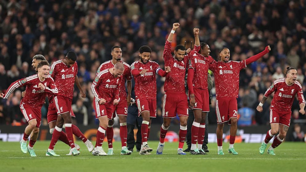 Liverpool beat Chelsea in League Cup shoot-out
