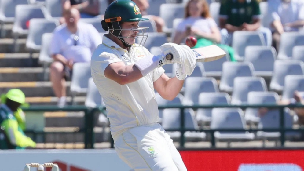 Inglis ton helps Australia build lead in third test v South Africa
