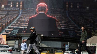 Netanyahu, at risk of losing power, steps up attacks on Israel's Arab parties