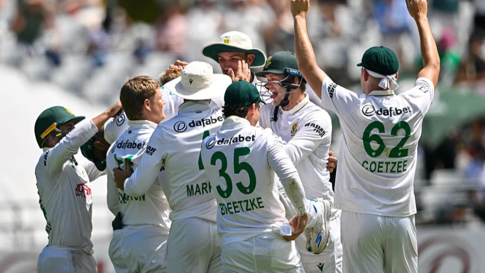 South Africa beat Australia by 176 runs to win third Test and series