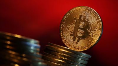 Trump says US 'looking at' possibility N Korea behind Binance hack