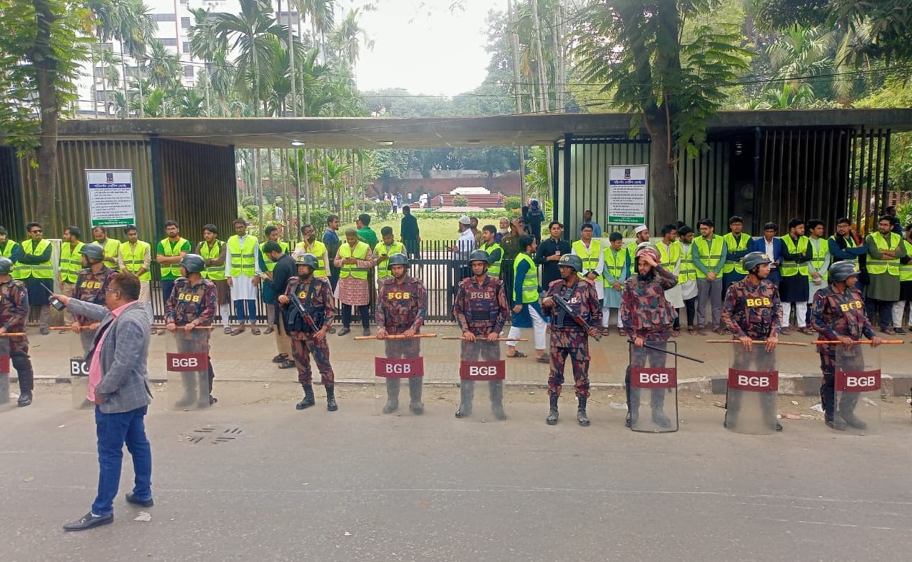 Security, preparations in place at DU ahead of Hadi’s burial