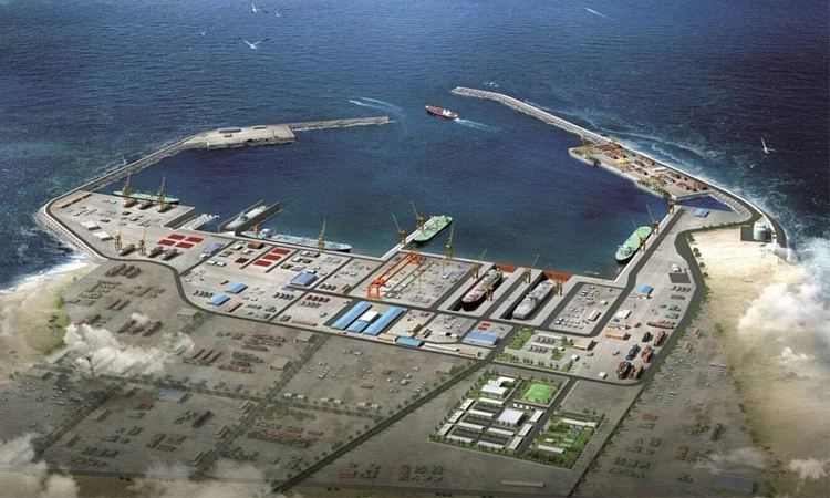Drones hit fuel tank in Oman port